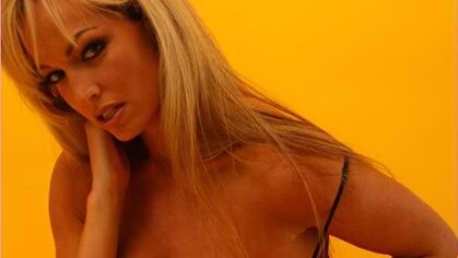 MILF Mia XXX Topless
